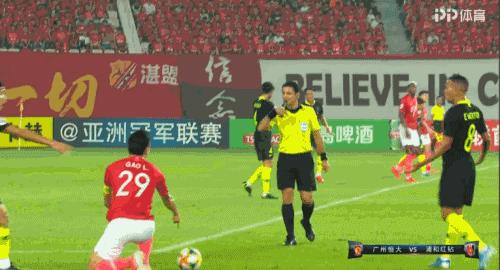 中国足球动图,足球比赛搞笑动图高清