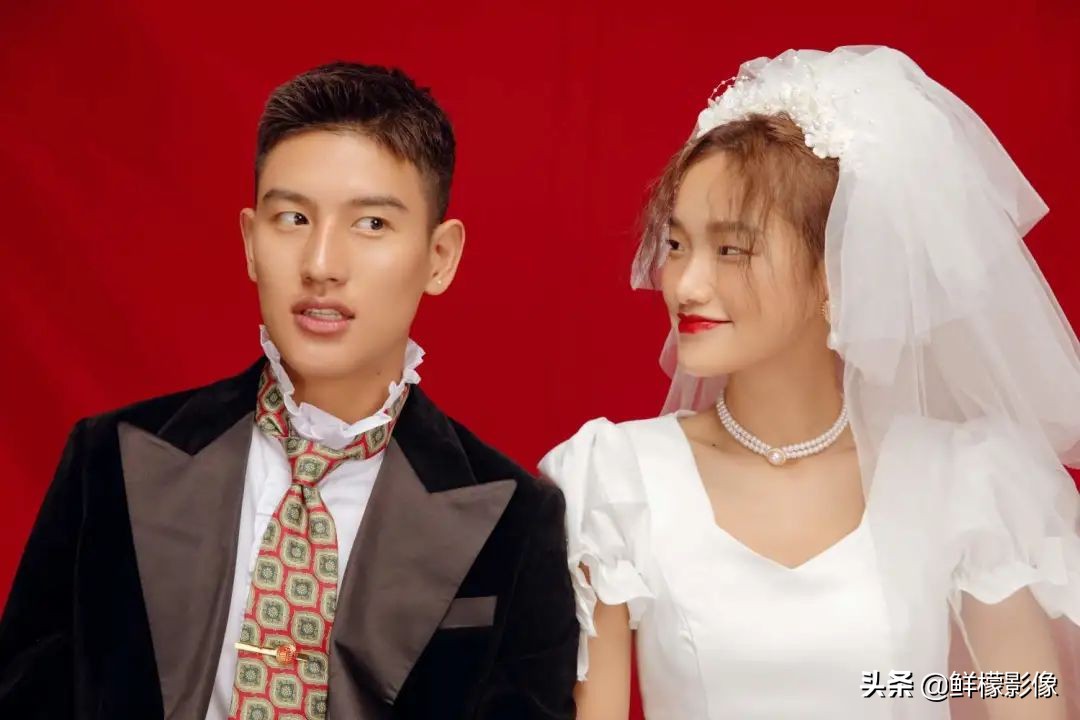 一步步教你如何拍出完美结婚照,拍结婚证件照穿什么衣服上镜