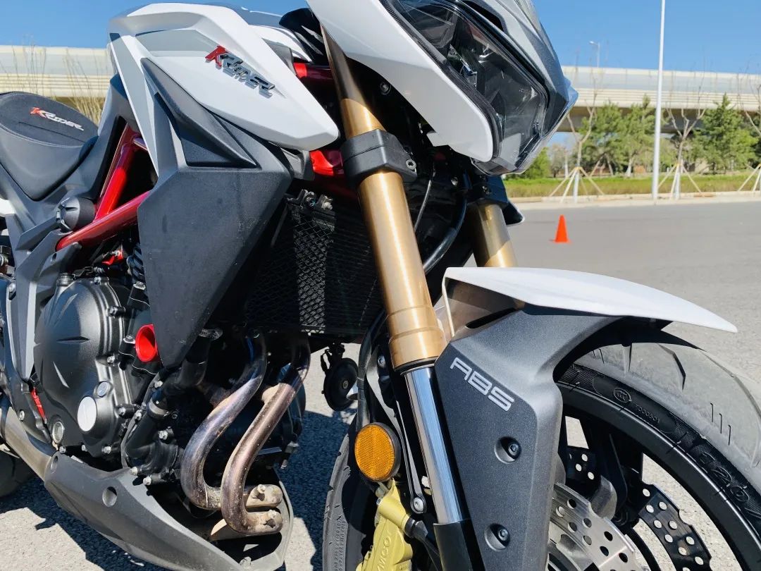 光阳400踏板摩托车测评,光阳krider400可以加装滑动离合器