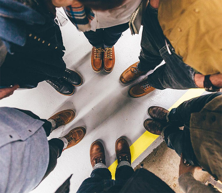 马丁靴是工装靴吗,马丁靴与工装鞋的区别