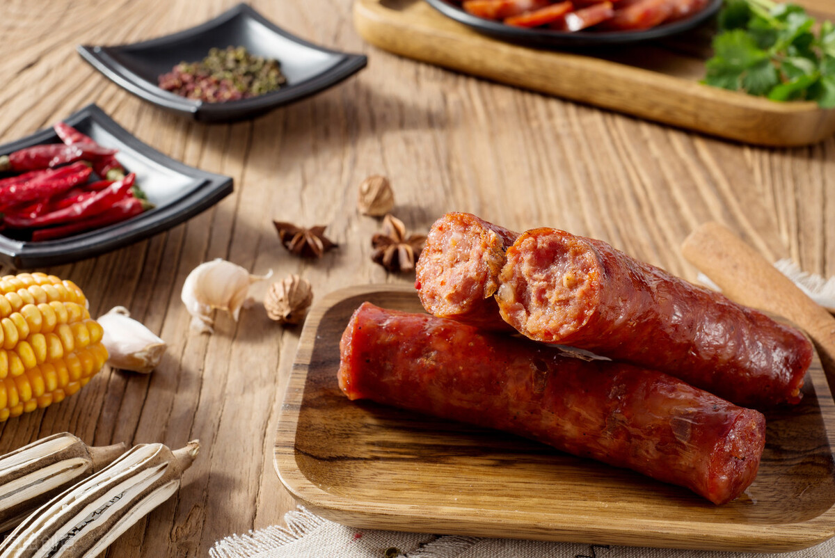 灌好的香肠要怎么蒸才不会炸开,腊肠灌多了能做香肠吗