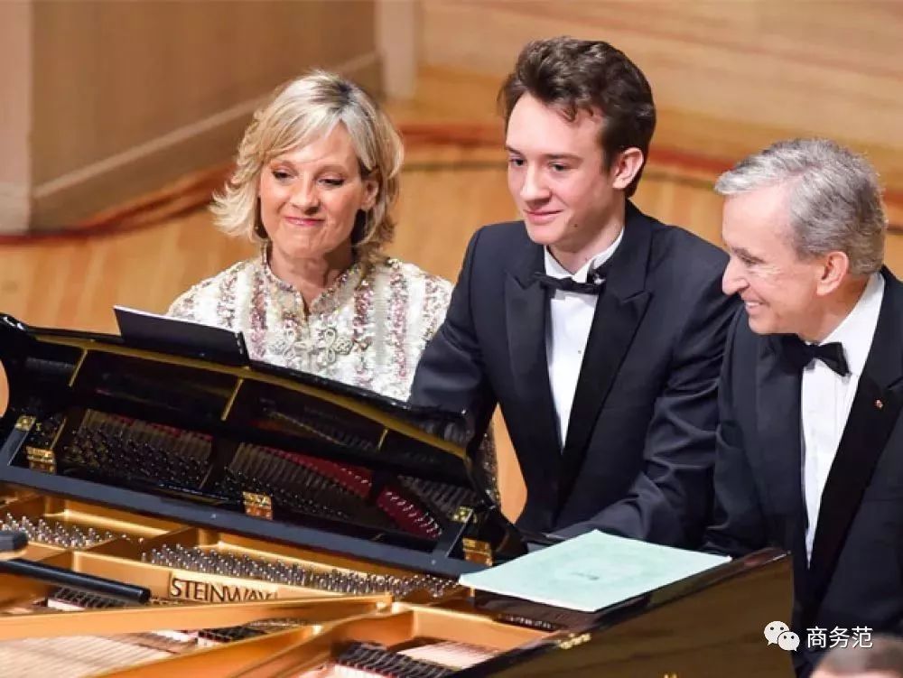 LV千亿奢侈品豪门，长公主事业强，太子爷爱超模，小儿子也很拼…