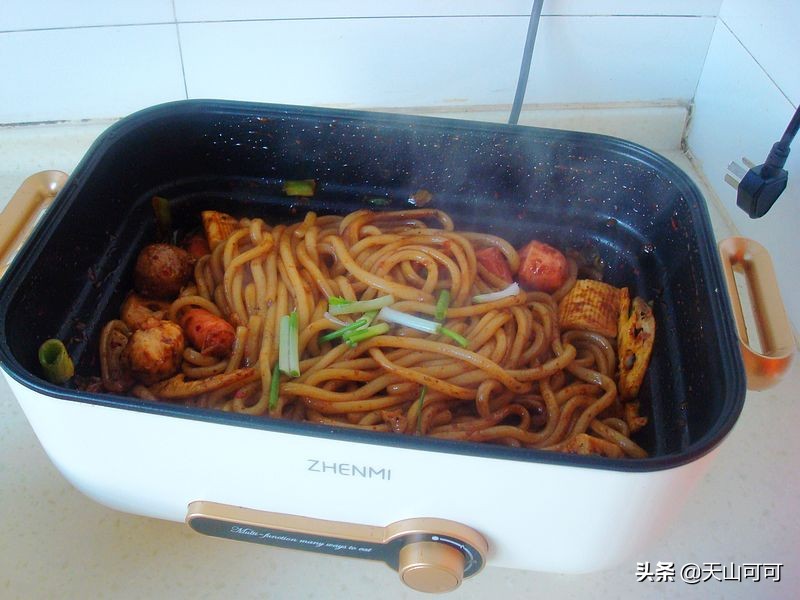 正宗炒新疆米粉的做法,疆新味新疆米粉