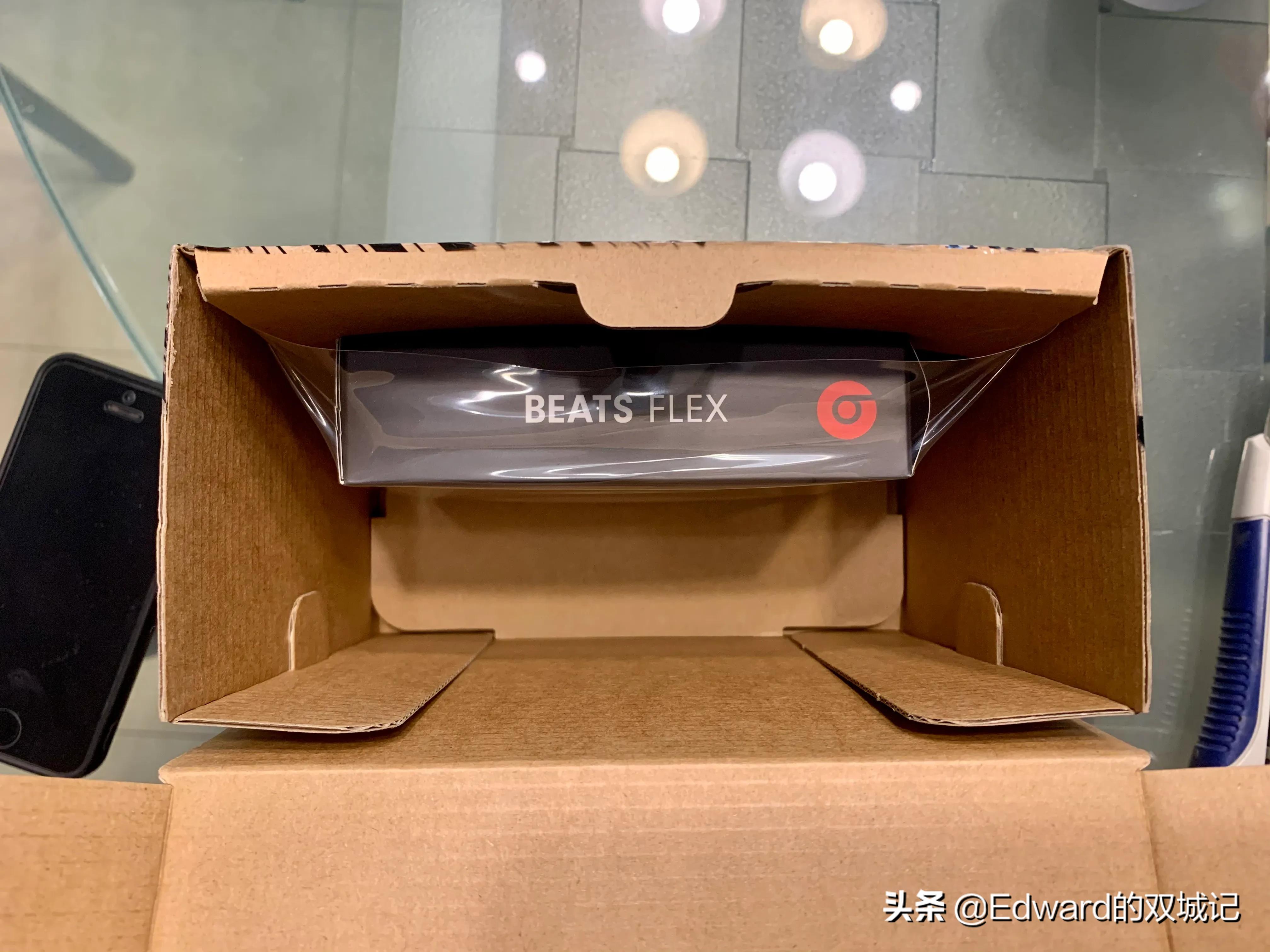 beatsflex无线耳机,beatsflex怎么充电