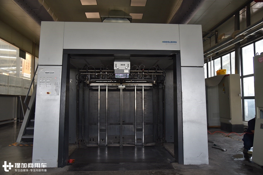 斯堪尼亚卡车vs沃尔沃卡车,斯堪尼亚卡车vs布加迪