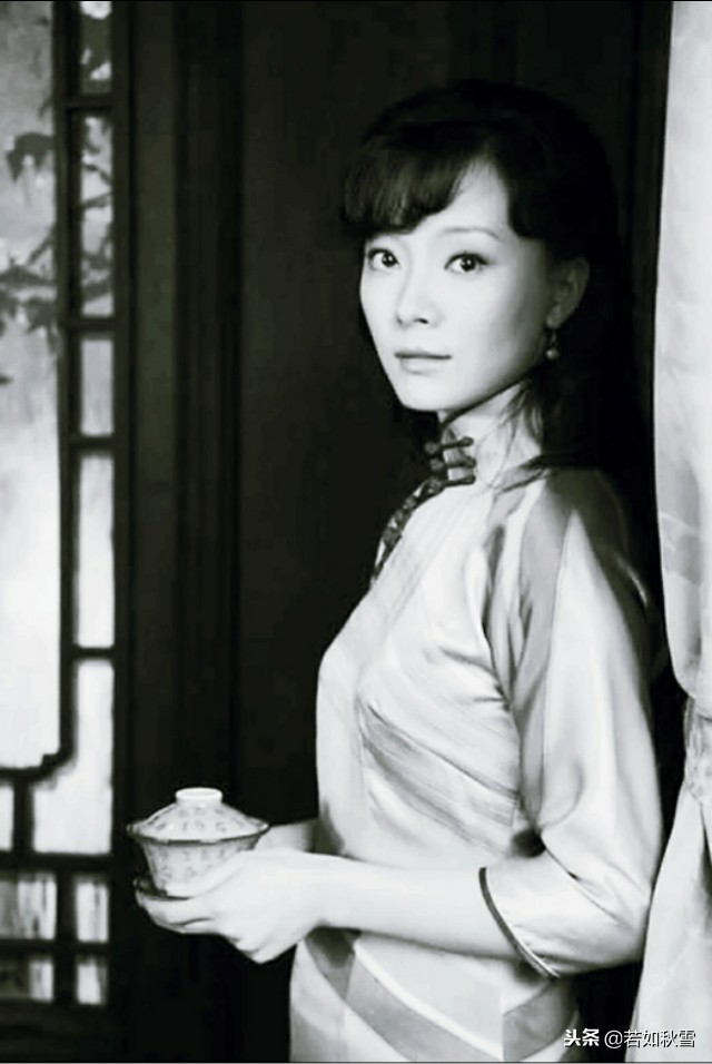 美人的下午茶：一棵开花的树