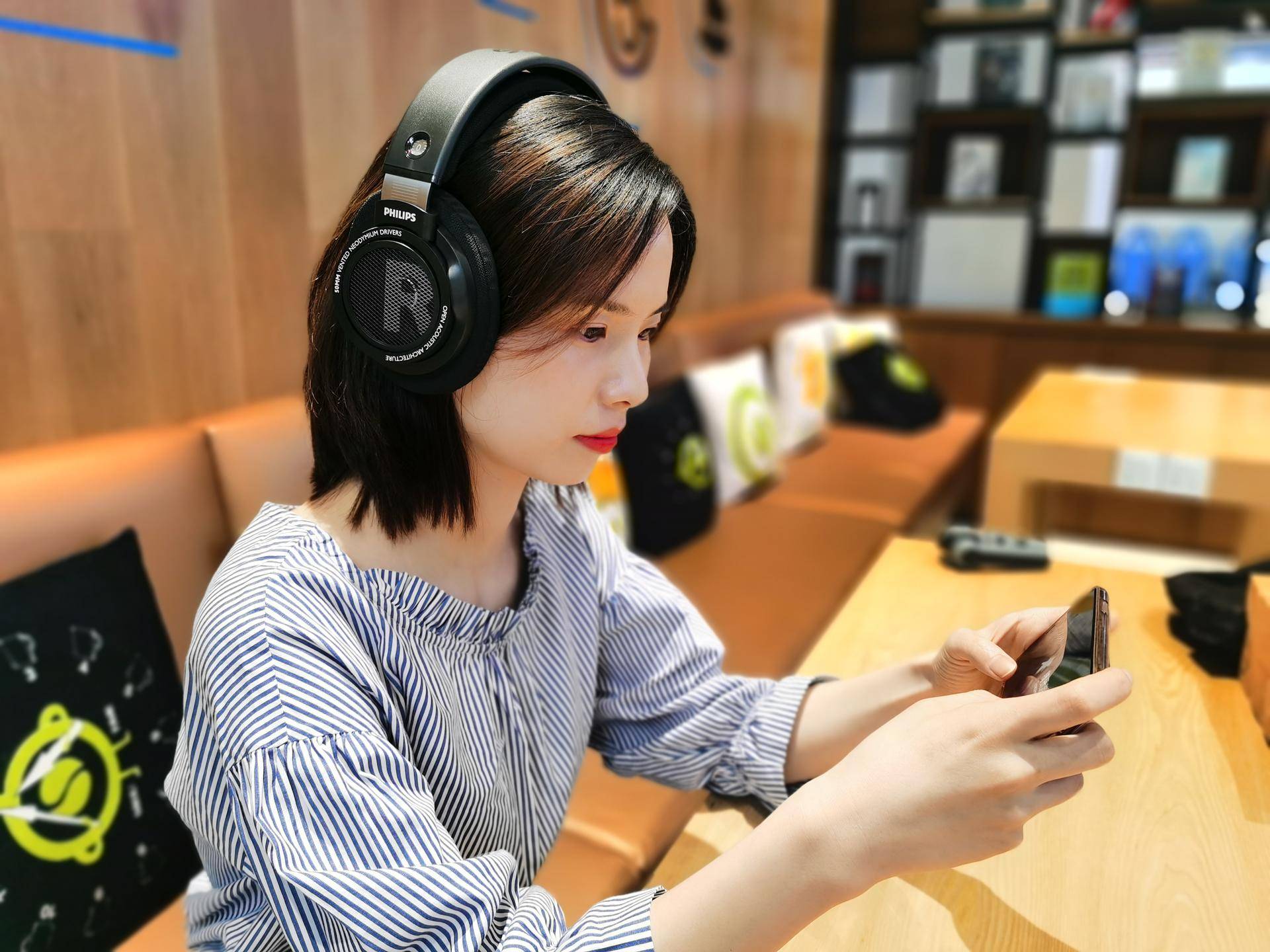 飞利浦shp9500看电影怎么样,飞利浦shp9500多少钱合适