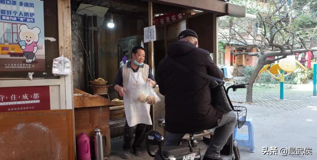 成都这些小店要关门的话，好多人会哭的！