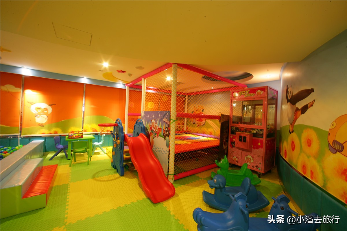 长江游轮和长江轮渡有什么区别,长江游轮和国际游轮哪个划算