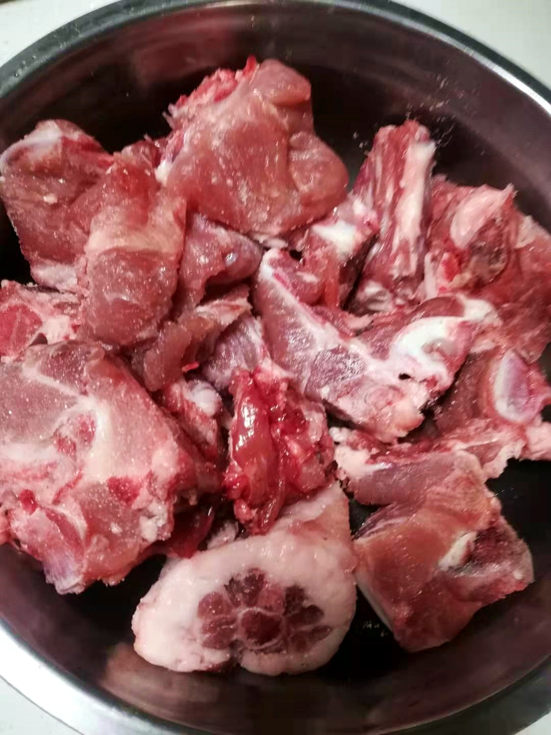 番茄筒骨汤这么做美味又营养,黄骨鱼山药番茄汤做法