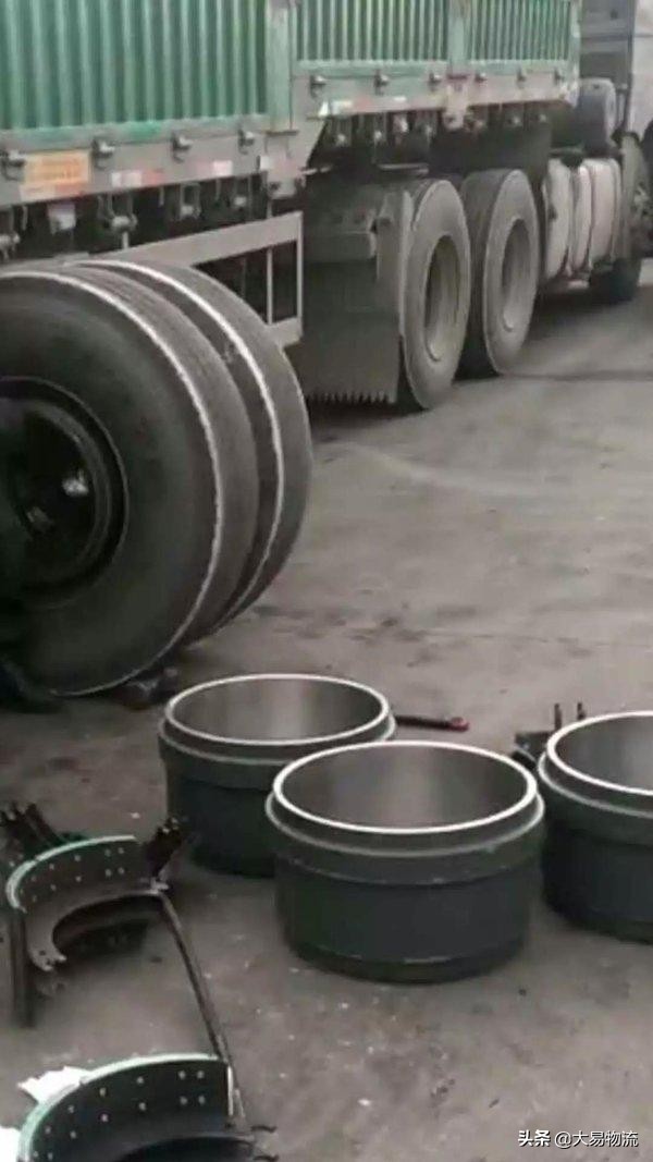 货车刹车抱死解决视频,货车刹车太灵敏一点就抱死