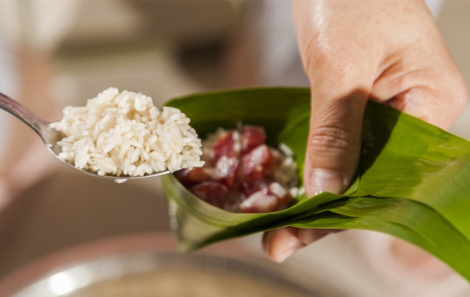 粽子最简单做法,手把手教两种粽子的做法