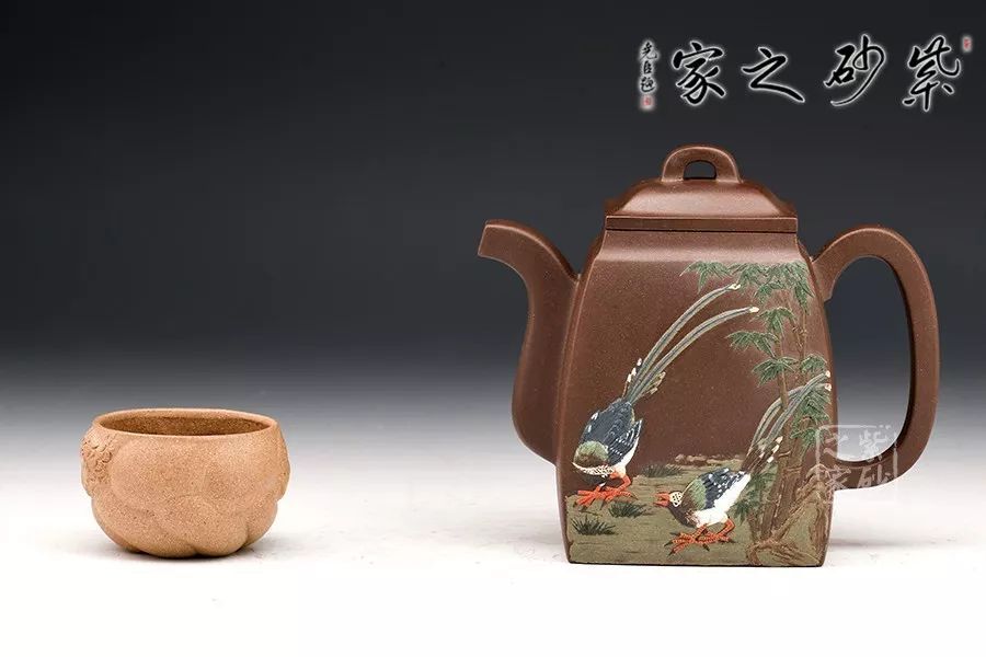 用紫砂杯喝茶早上起来拉屎发黑,用紫砂茶杯喝茶的好处