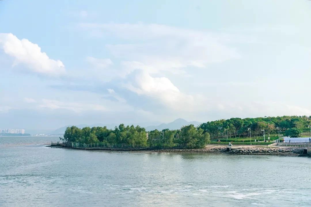 深圳看海去哪里比较好,深圳出地铁就看海的地方是哪里