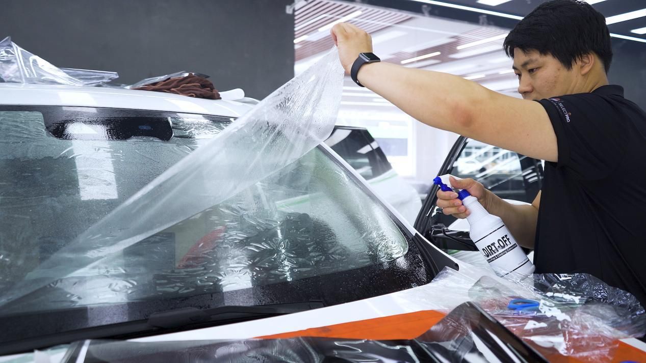 后挡玻璃有加热丝怎么去除旧膜,汽车玻璃贴膜怎么去掉旧膜