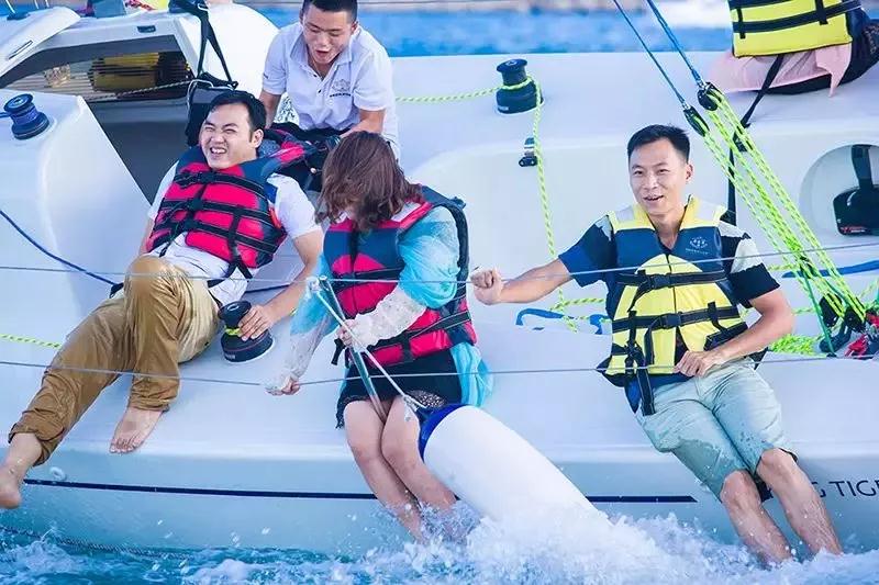 三亚游船出海和游艇出海的区别,三亚坐游艇飞机帆船攻略