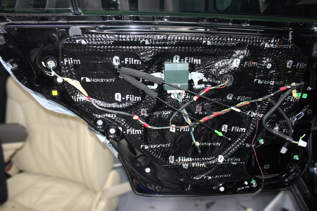 丰田皇冠2018款隔音什么水平,丰田皇冠隔音实测