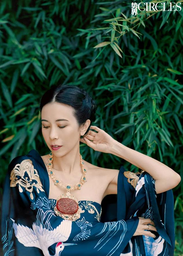 逆水寒cos大乔龙年限定,逆水寒cos墨隐