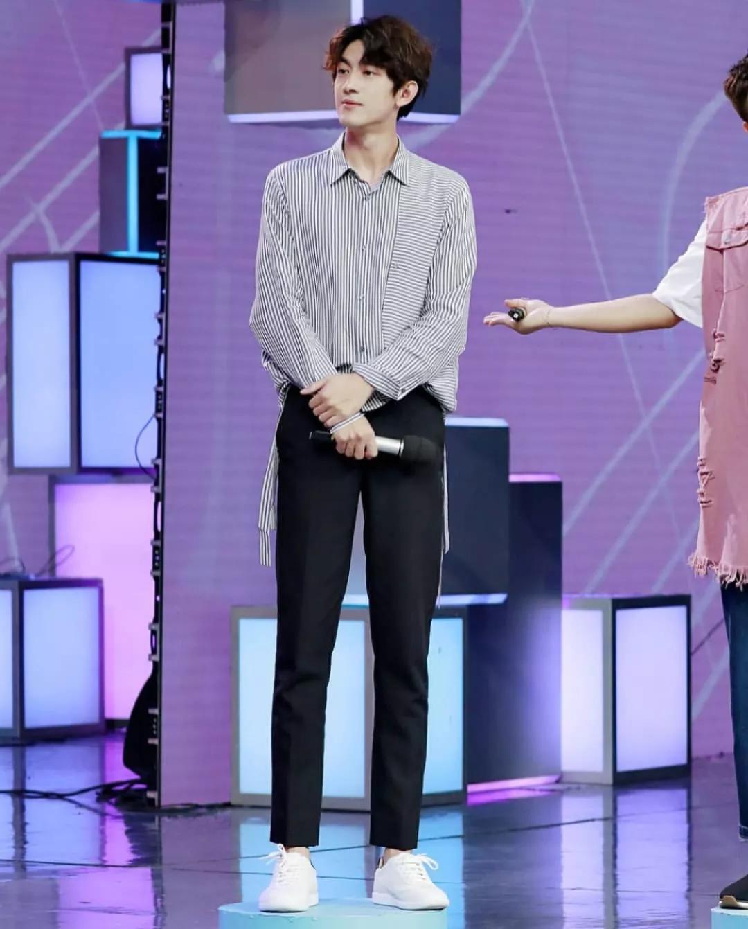 林更新有多低调,林更新衣服海澜