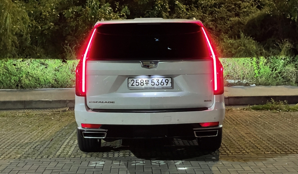 凯迪拉克凯雷德国外评测,凯迪拉克凯雷德海外