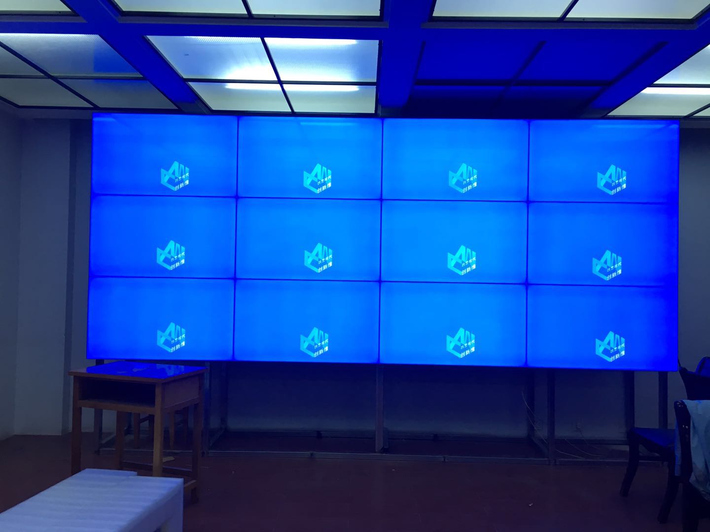 品牌拼接屏液晶55寸,国产电视机55寸品牌哪个最好