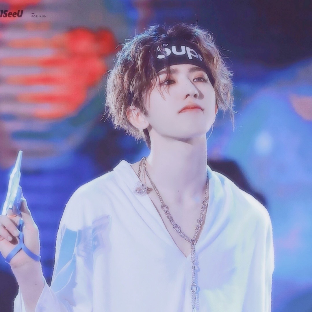 鹿晗是超一线明星还是一线明星,从一线当红到无戏可拍