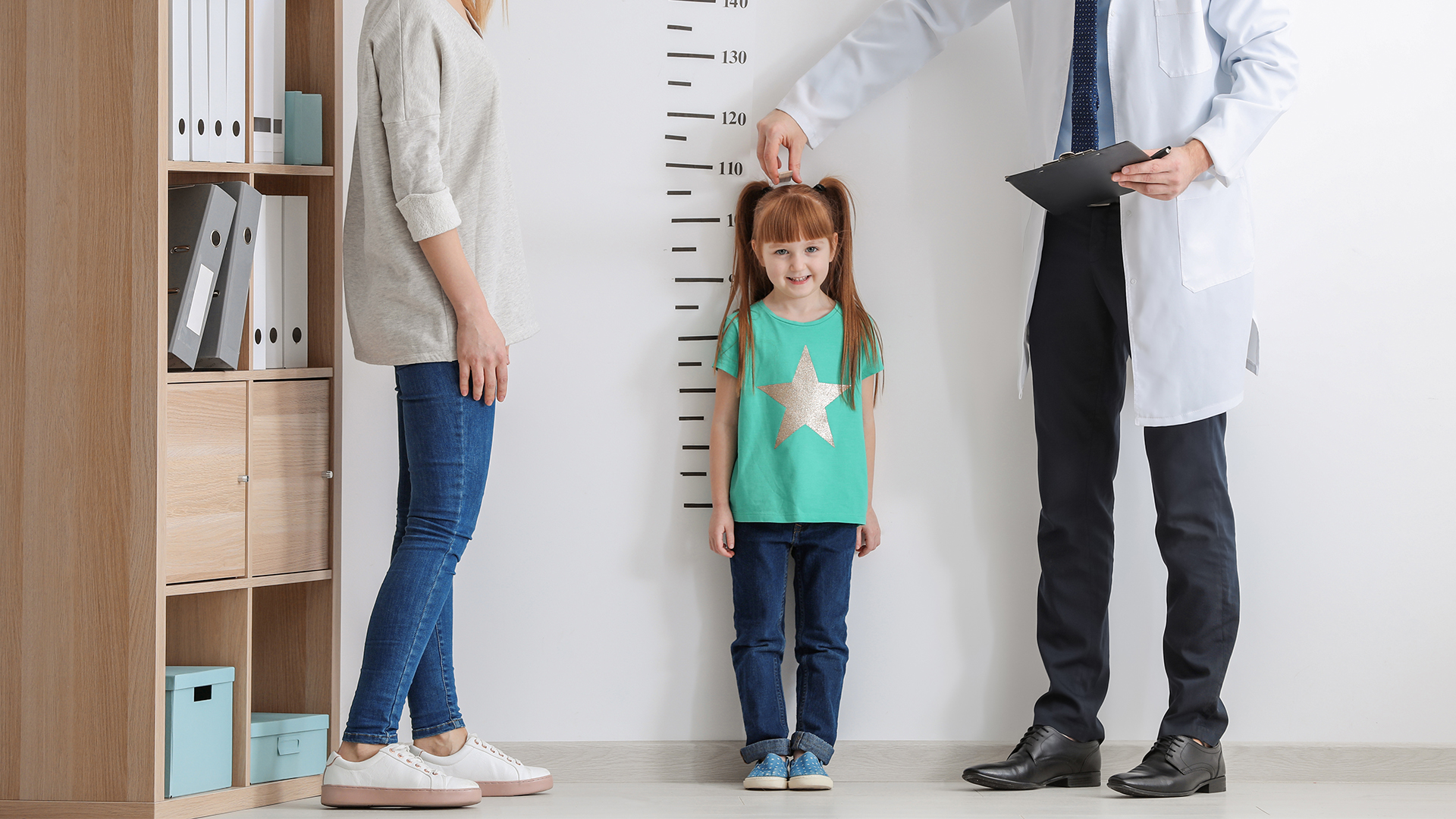 要怎么注意才能让孩子身高长高,不缺乏生长激素的孩子偏矮怎么办