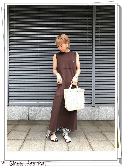 豹纹半身裙怎么搭配好看夏天,豹纹半身裙怎么搭配好看