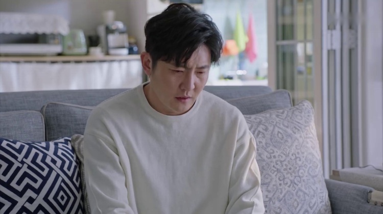 老人为孩子掏空家底，自己生病没钱治，到底值不值？