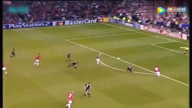 老特拉福德为罗纳尔多鼓掌,罗纳尔多3球