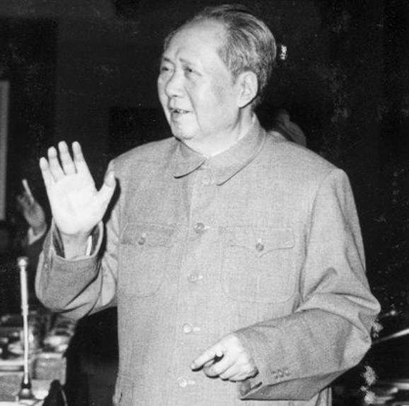 1986年*伯承刘**因病逝世，临终曾说：我是死也不瞑目，这是怎么回事