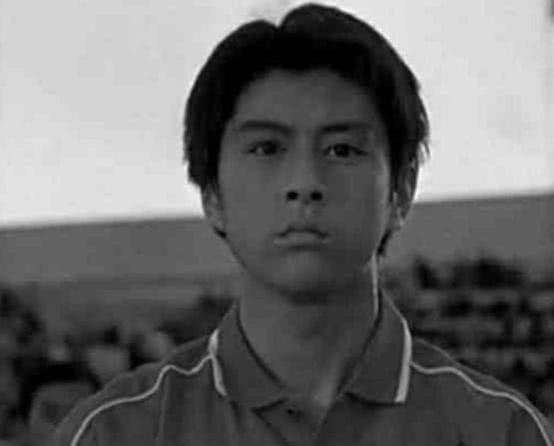 周星驰和黄圣依第一次相遇,周星驰17岁到50岁的变化