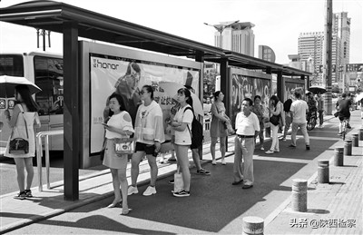 烈日灼心注意防暑降温,炎炎烈日注意防暑