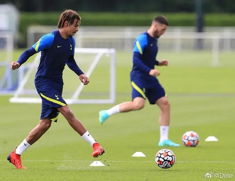 球星有大脚骨吗,球星也有温柔的一面