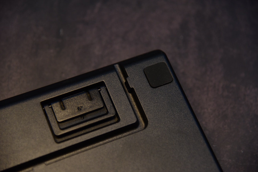 razer雷蛇萨诺狼蛛v2幻彩背光,游戏膜测评安卓