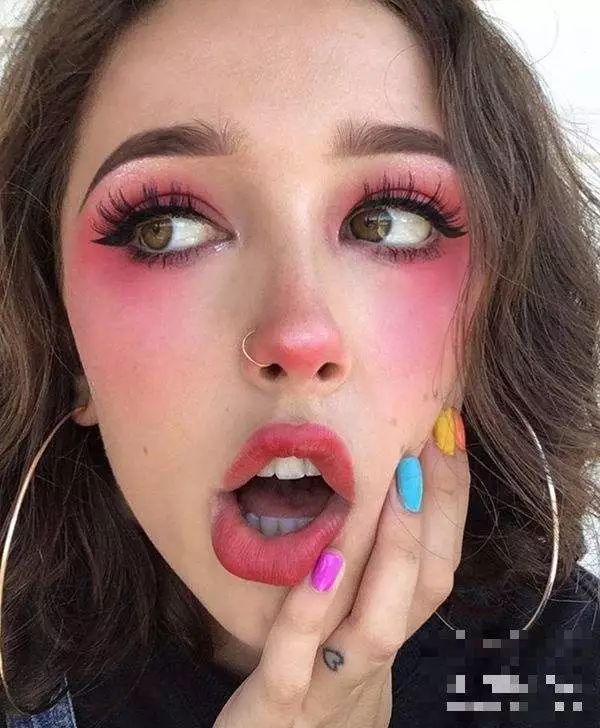 秋冬温柔显白美甲腮红,橘朵腮红哪个适合秋冬