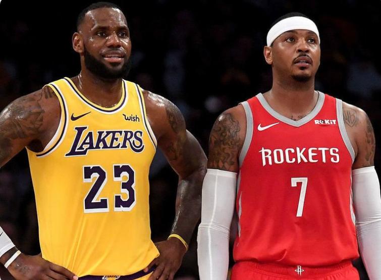 勒布朗詹姆斯nba,勒布朗詹姆斯打橄榄球