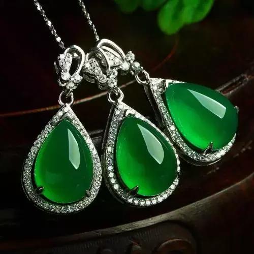 以玉命名的4种石头,似玉非玉的石头