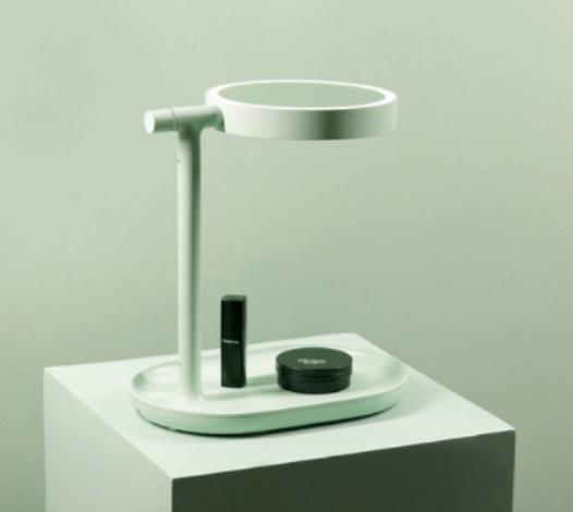 你的化妆镜会发光吗！卧室秒变专业化妆间，再也不会画成熊猫眼了