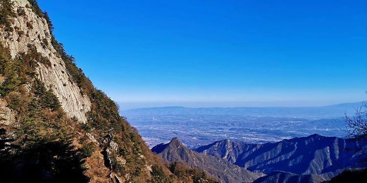 20210117独行太兴山，误入佛国秘境花石湾