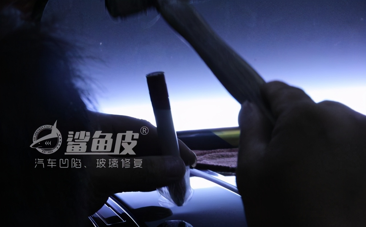 车顶凹陷修复要多少钱,宝马320车顶凹陷修要多少钱