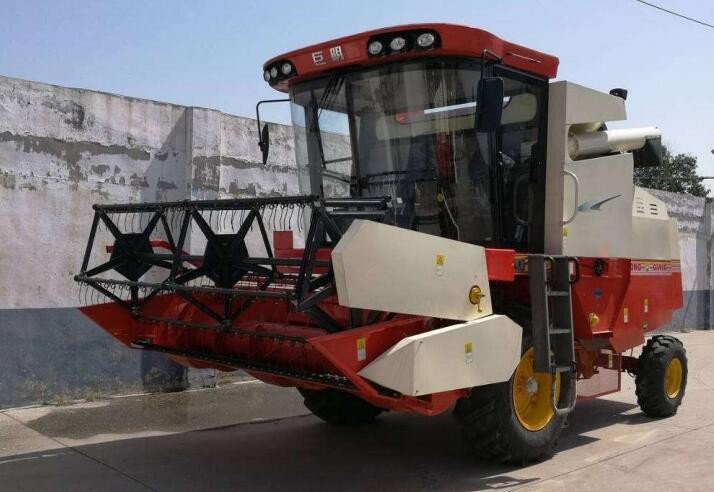 大型联合收割机多少钱一台进口,联合收割机报价大全新款