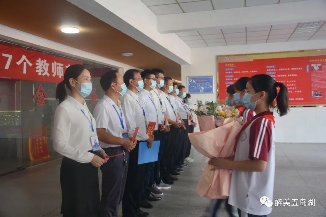 牢记初心使命砥砺青春担当,牢记初心使命赓续百年辉煌