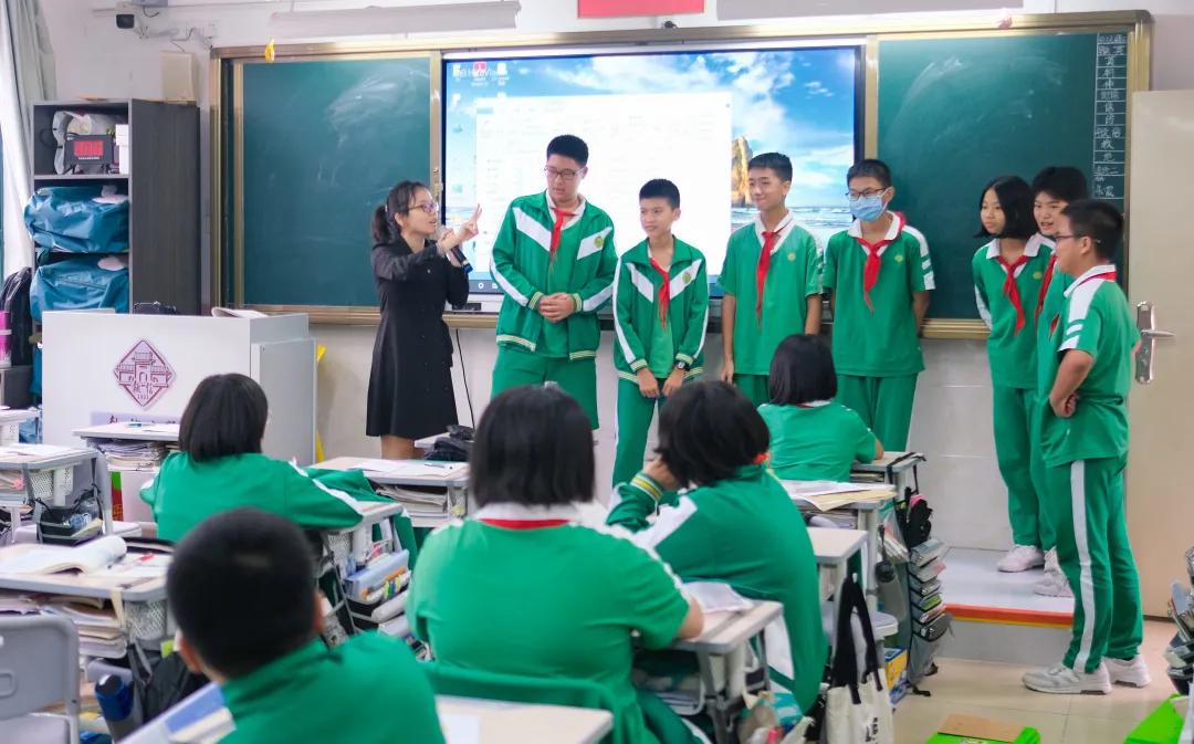 这群广州年轻人，为让下一代讲粤语，已日更了2000个睡前故事