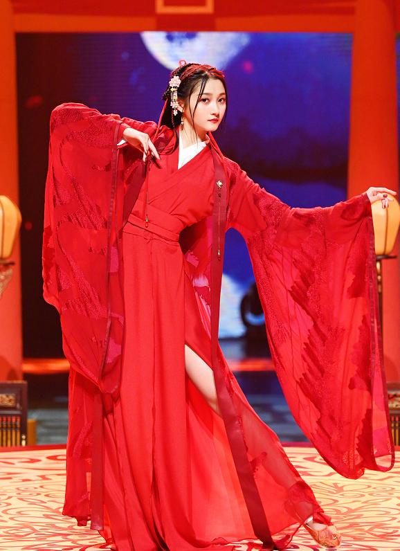 网红歌曲众生相：《惊雷》被批难听，《红昭愿》《芒种》维权难