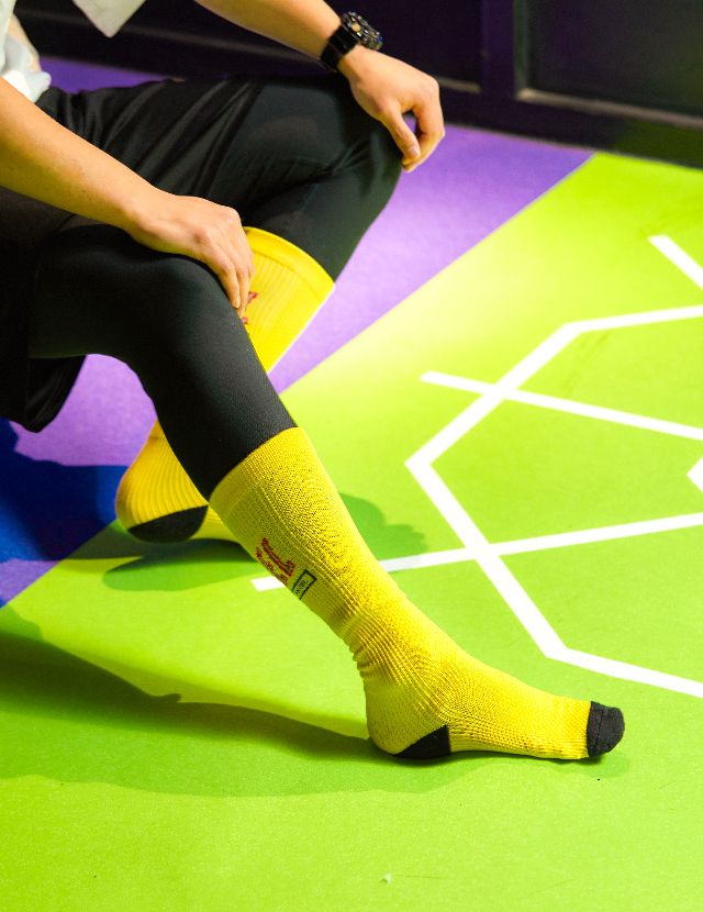 足球袜很有必要吗,足球袜长的好还是短的好