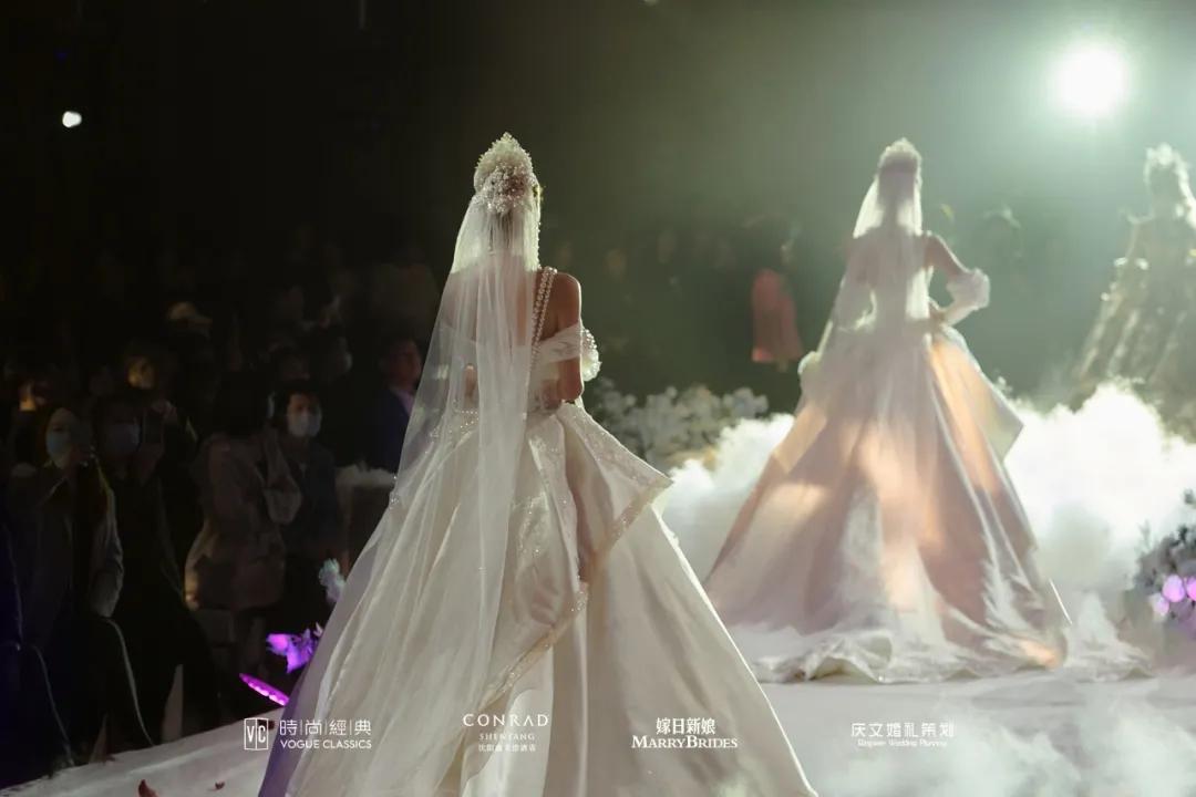 时尚经典2021「云端」夏季婚纱新品发布会
