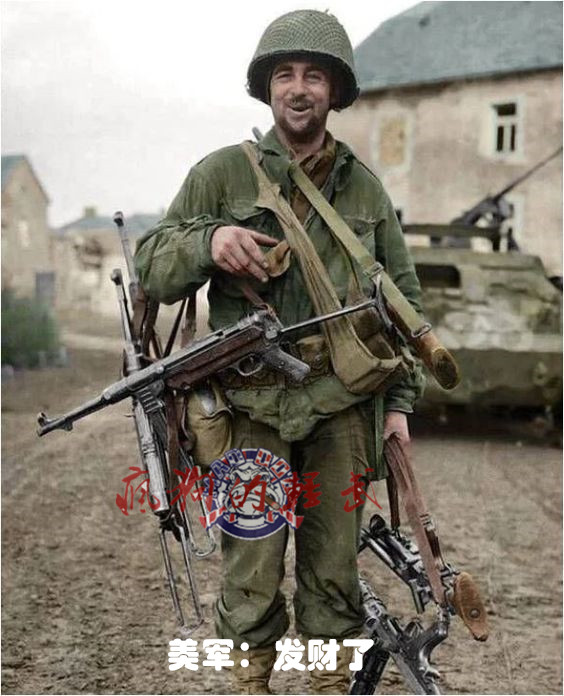 二战期间无所不在的mp40冲锋枪,德国二战冲锋枪mp40