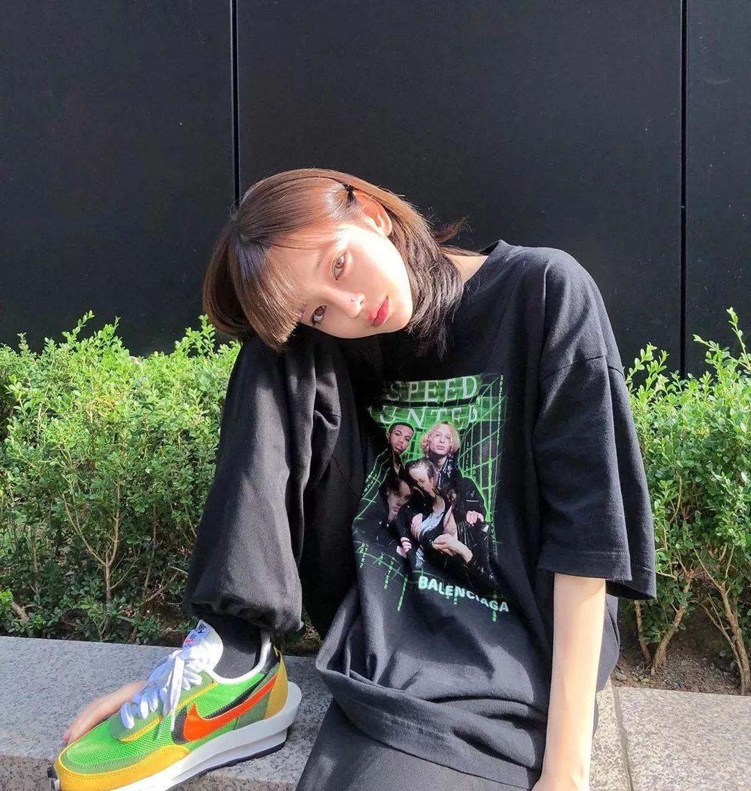 姜泰莉运动款,姜泰莉鞋子