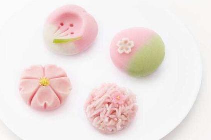 90后甜品店创业案例分享,20万开甜品店创业思路